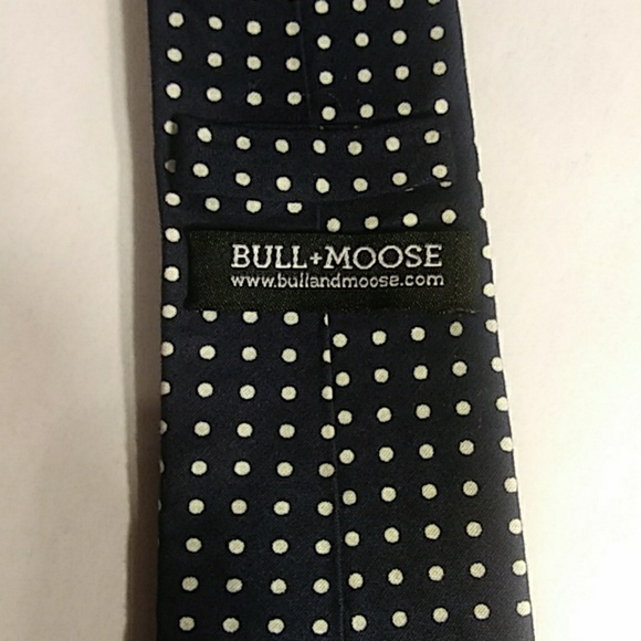 Tie - Picture 2 of 3